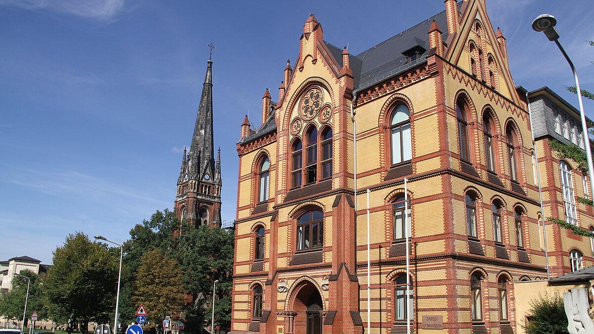 Das Zabelgimnasium befindet sich in Geras Innenstadt, neben der Johanneskirche.. © Stadt Gera